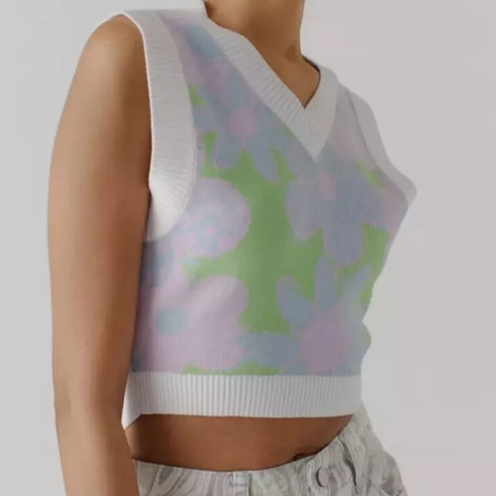Urban Outfitters Randi Floral Sweater Vest